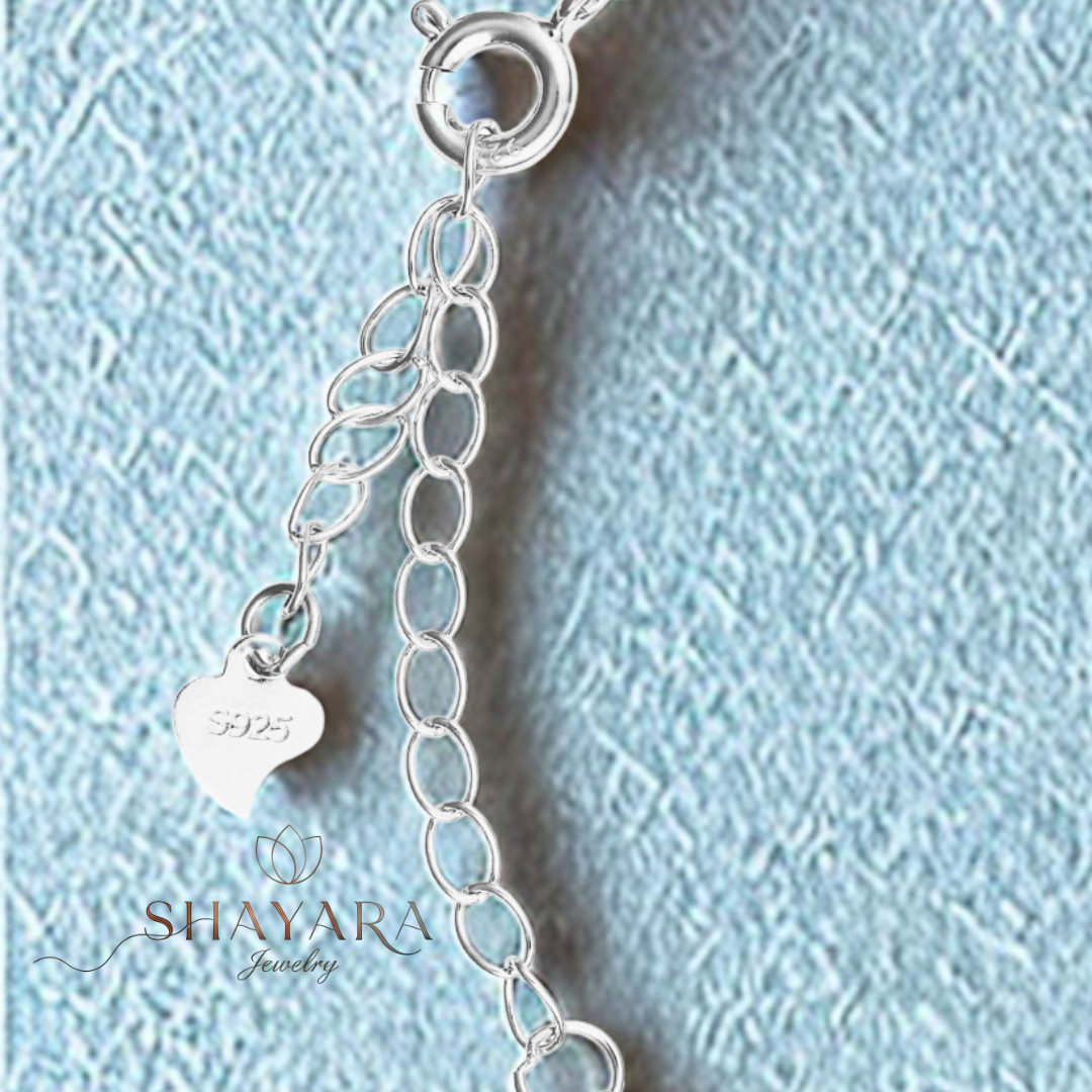 🌸 "צמיד Clover Charm – קמע של סטייל ומזל"
