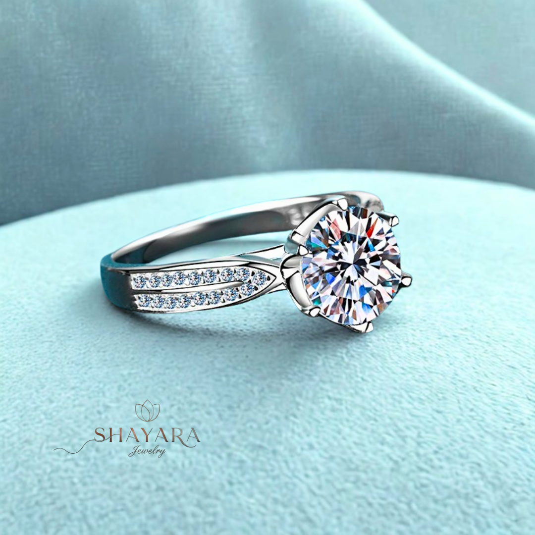 טבעת "Diamond Glow" מבית SHAYARA