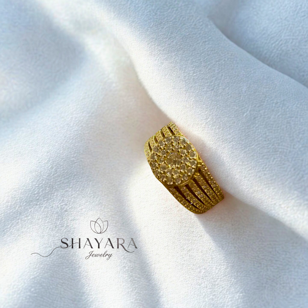 💍 טבעת Elara – אלגנטיות על זמנית ביופי עוצר נשימה